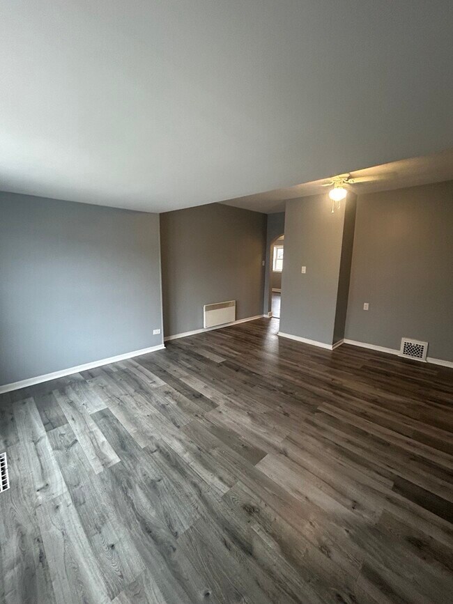 211 Simcoe St, Greater Sudbury, ON P3C 3L4 Townhouse for Rent in