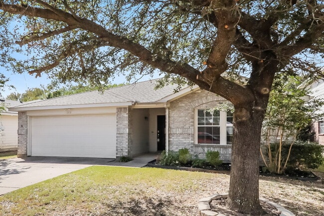 Building Photo - 1410 Post Oak Trail