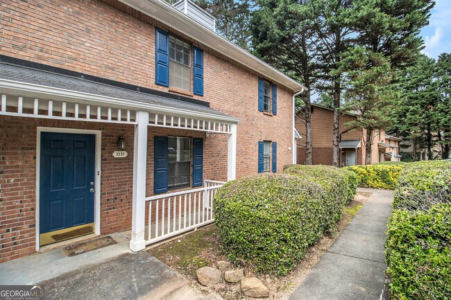 Foto del edificio - 3235 Highpoint Ct
