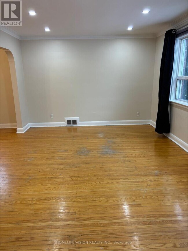 Photo du bâtiment - 34 Inniswood Dr