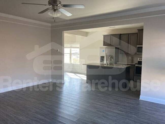 Foto del edificio - 7113 Kingsbridge Ln SE