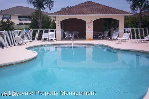 Foto del edificio - 1015 Venetian Dr