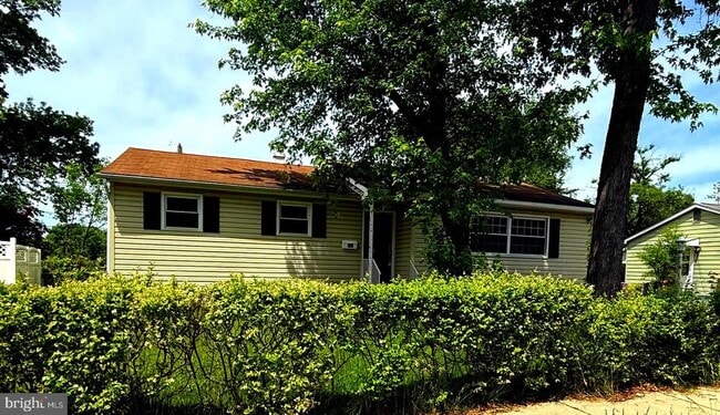 Building Photo - 240 Federalsburg S