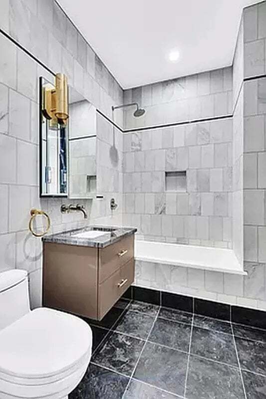 Building Photo - 121 E 37th St