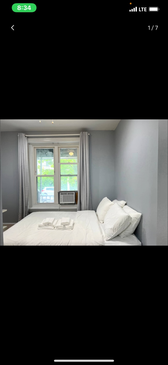 Building Photo - 4239 Sansom St