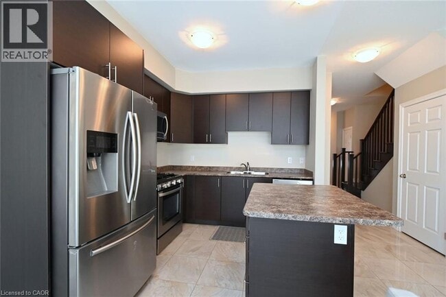 Building Photo - 55 Madonna Dr