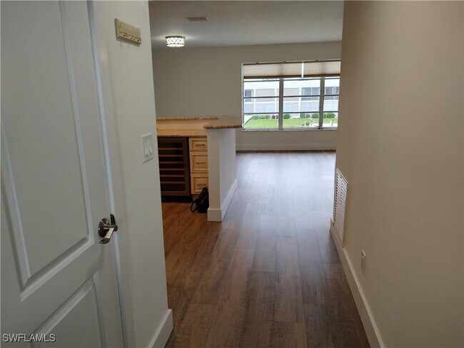 Foto del edificio - 4520 SE 6th Pl