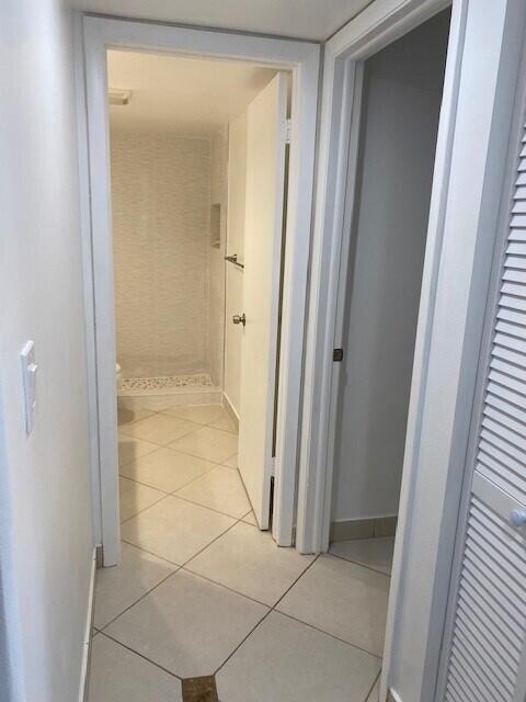 Foto del edificio - 153 W Laurel Dr