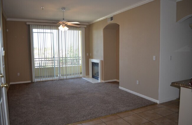 Foto del edificio - 1360 Shady Ln