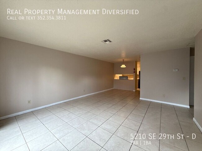 Foto del edificio - 5210 SE 29th St