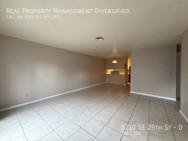 Building Photo - 5210 SE 29th St