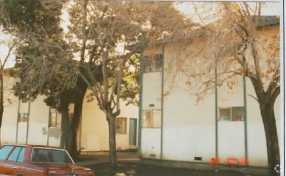 Building Photo - 3472-3486 Rolison Rd