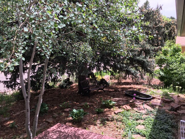 Foto del edificio - Wonderful 4 Bedrooms, 3 FULL BATHS Home in...