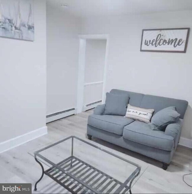 Building Photo - 480 W South St