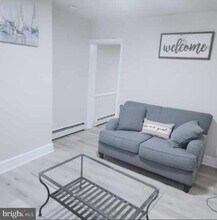 Building Photo - 480 W South St