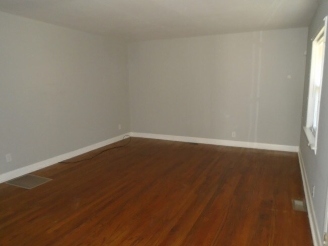 Building Photo - 531 Green St