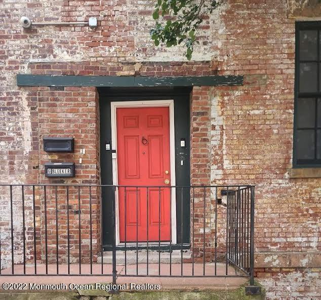 Photo - 6 Bleeker St-