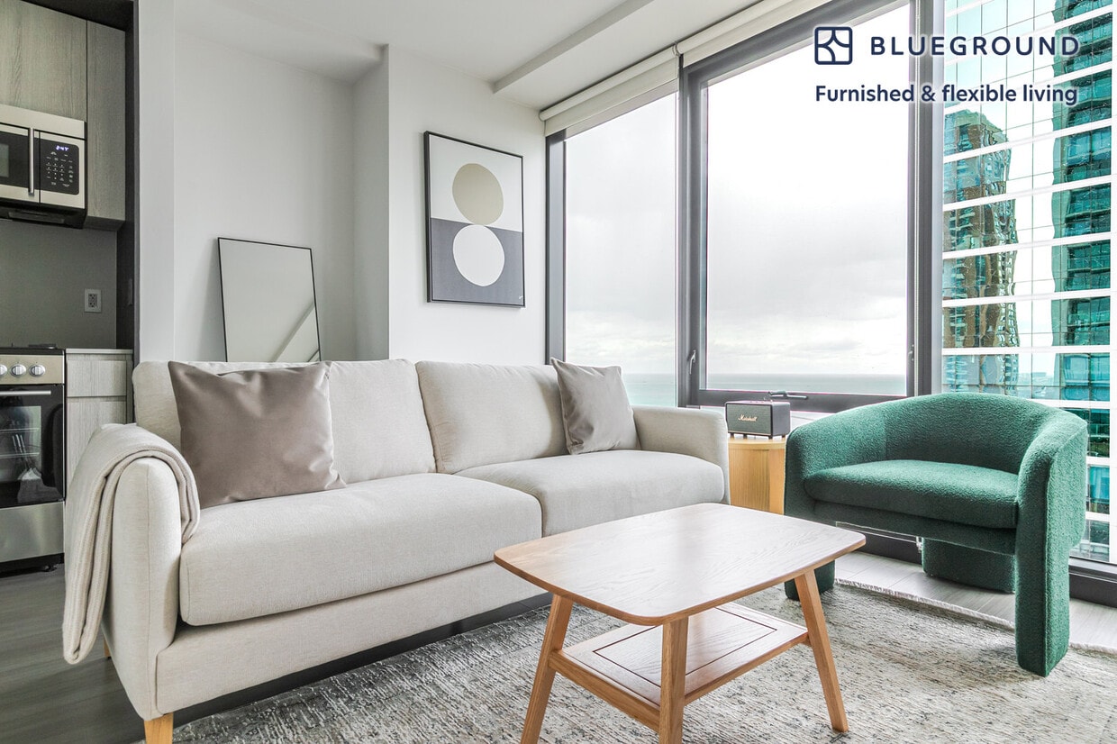 Foto principal - 1210 S Indiana Ave