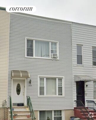 Building Photo - 208 31st St