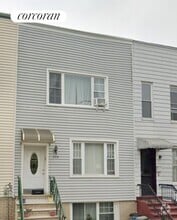 Building Photo - 208 31st St