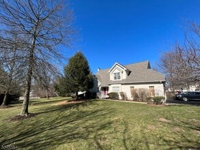 Building Photo - 43 Georgetown Ct