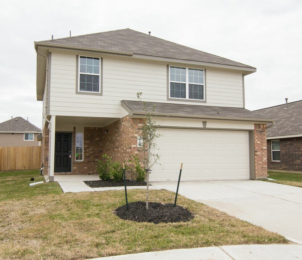 Primary Photo - 930 Ember Wood Ct