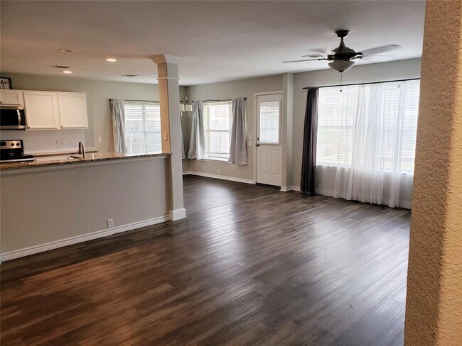 Building Photo - 116 Killdeer