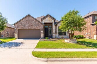 Building Photo - 638 Brook Dr