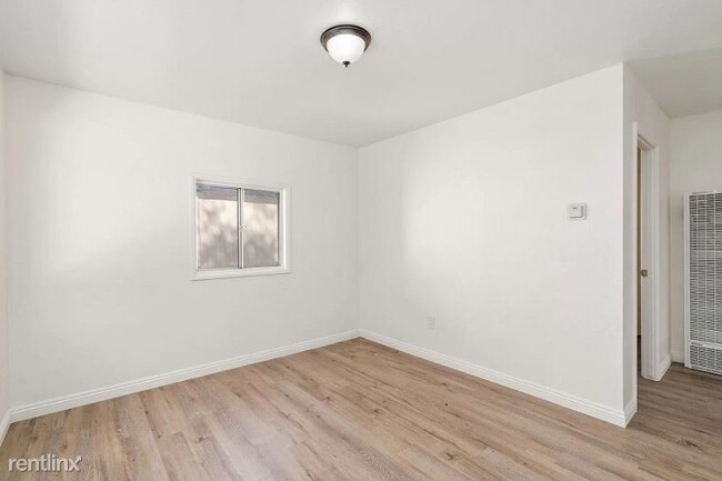Building Photo - 2 br, 1 bath House - 2441 Harrison St