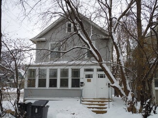 Building Photo - 1116 14th Ave SE