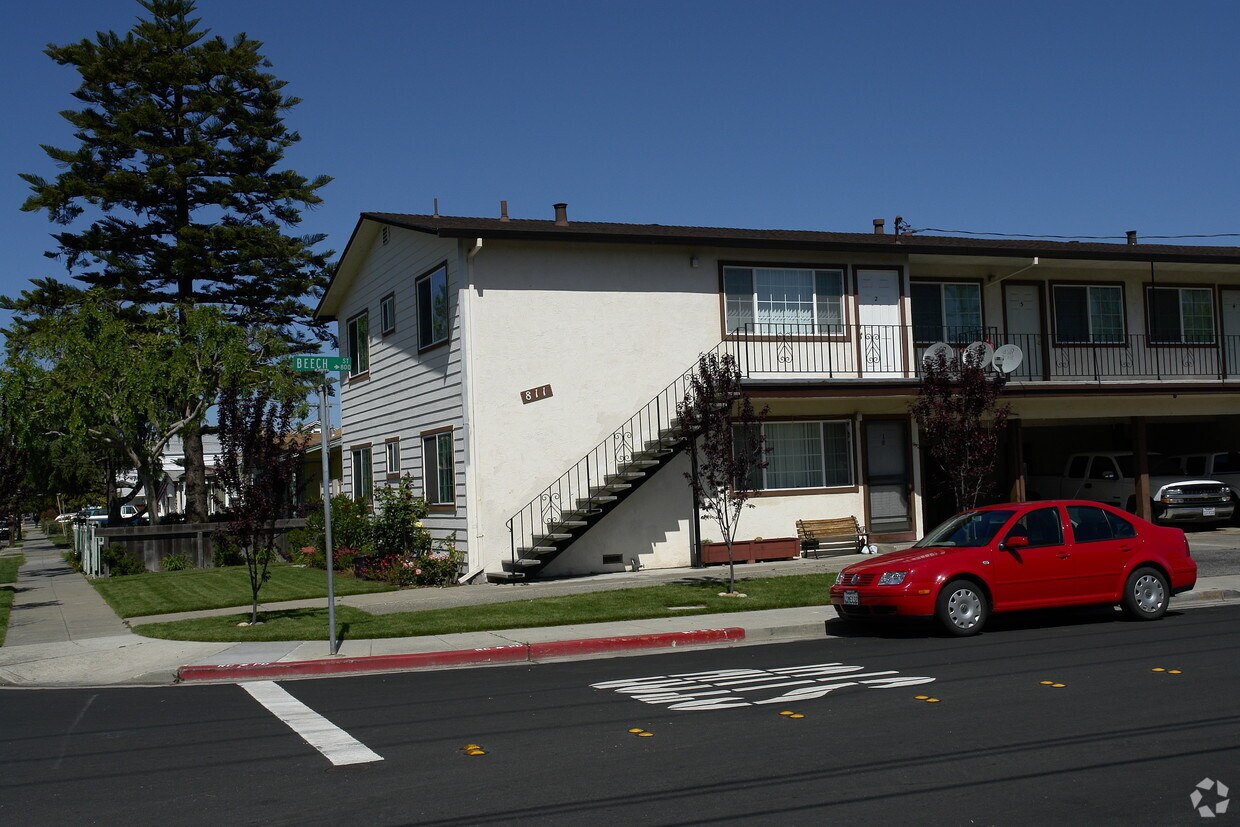 Foto del edificio - 811 Beech St