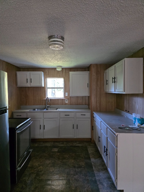 Building Photo - 201 Pine Bend Ct