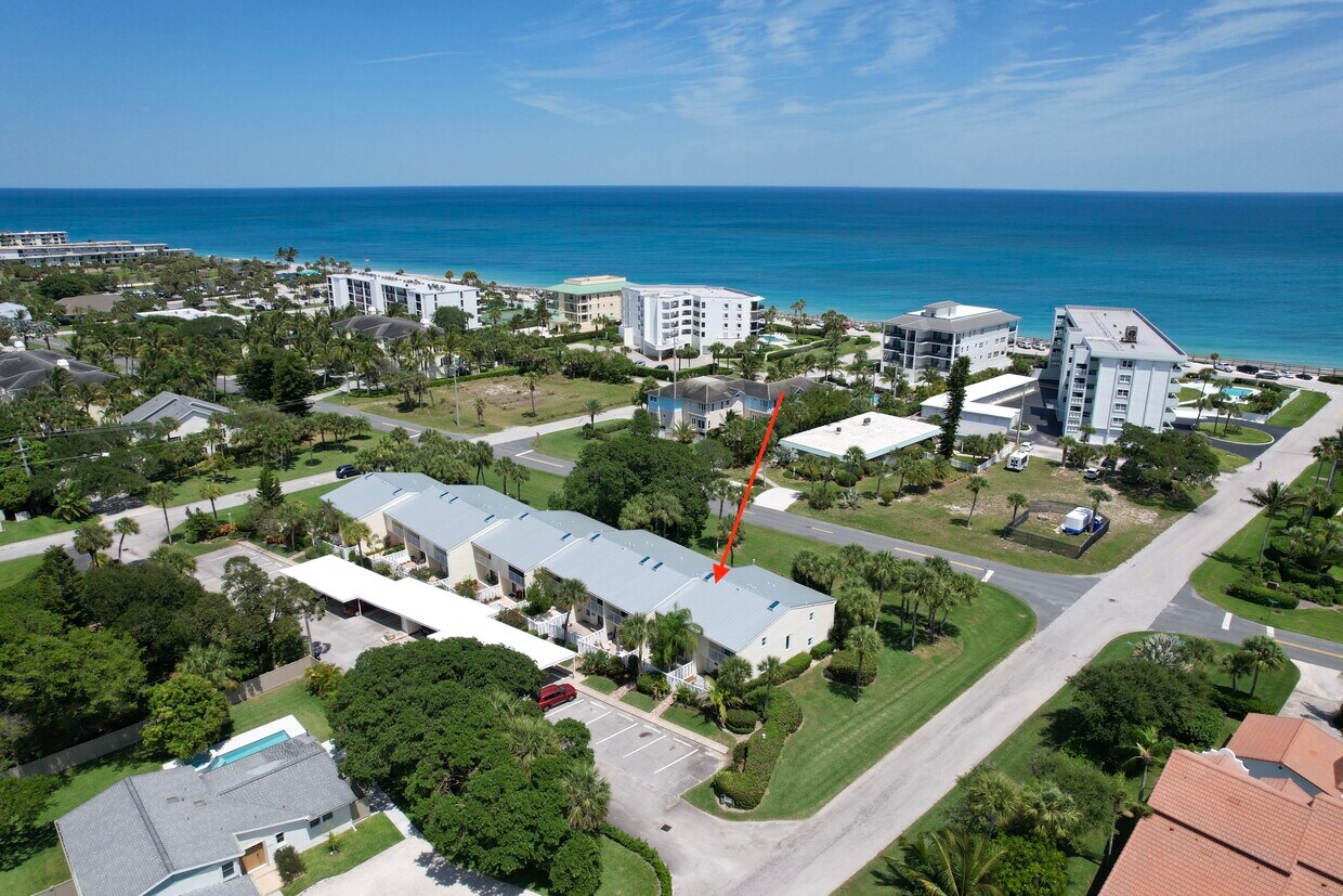 4007 Silver Palm Dr, Vero Beach, FL 32963 Townhome Rentals in Vero