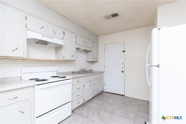 Building Photo - 1513 Janis Dr