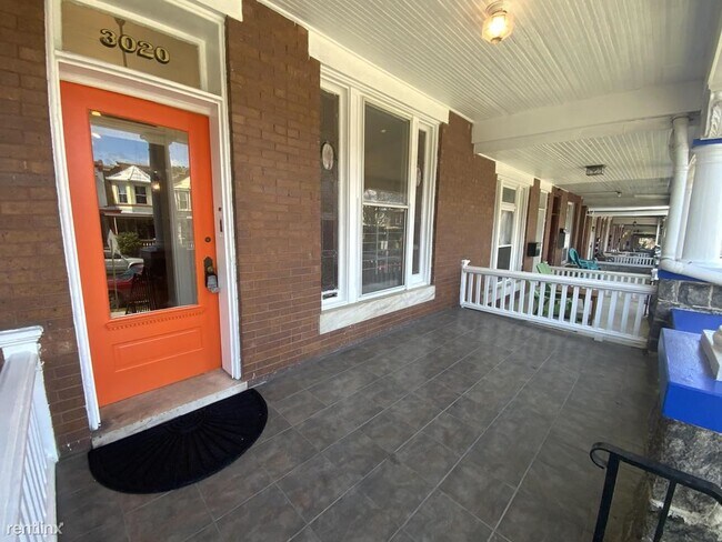 Foto del edificio - 5 br, 3 bath Townhome - 3020 Guilford Avenue