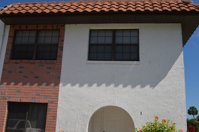 Foto del edificio - 910 Big Tree Rd