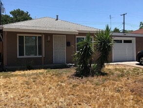 Building Photo - 5633 James Wy