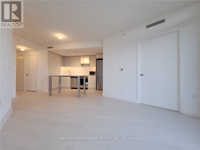 Building Photo - 30 Gibbs Rd