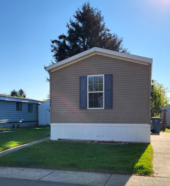 Building Photo - 1824 Aldrin Ct