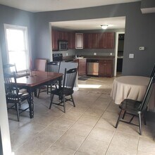 Building Photo - 1183-1183 Bennington St