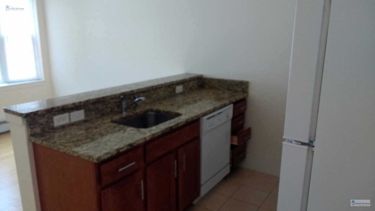 Foto principal - 400 Pleasant St