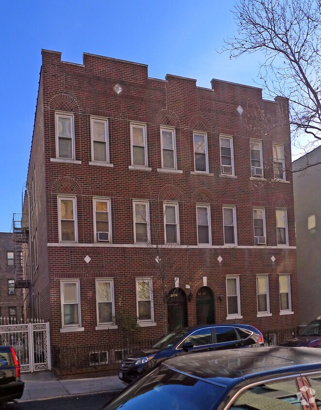 Building Photo - 45-39 41st St