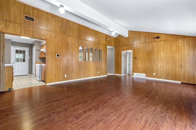 Foto del edificio - 1105 Lawson Dr