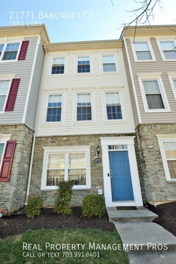 Primary Photo - 21771 Bancroft Ct