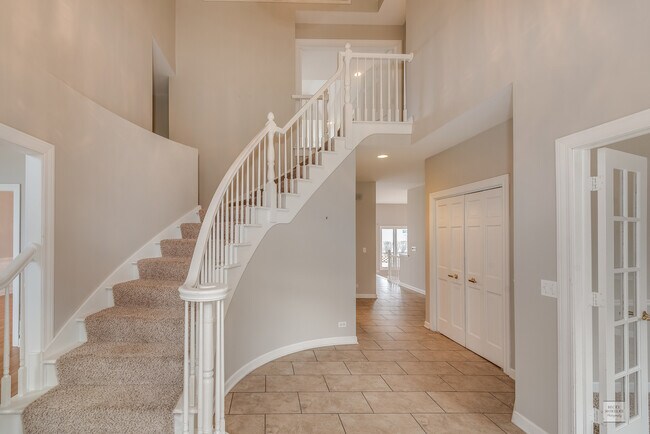 Foto del edificio - 2324 Sutton Ln