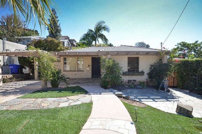 Building Photo - 1519 Glenwood Dr