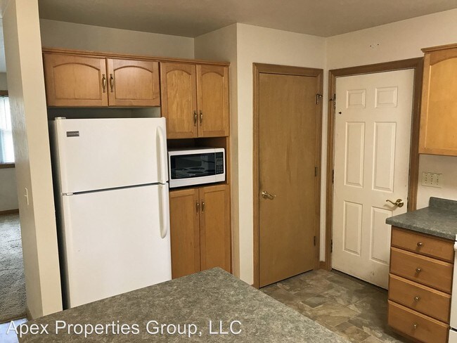 Building Photo - 2139 W Harvest Dr