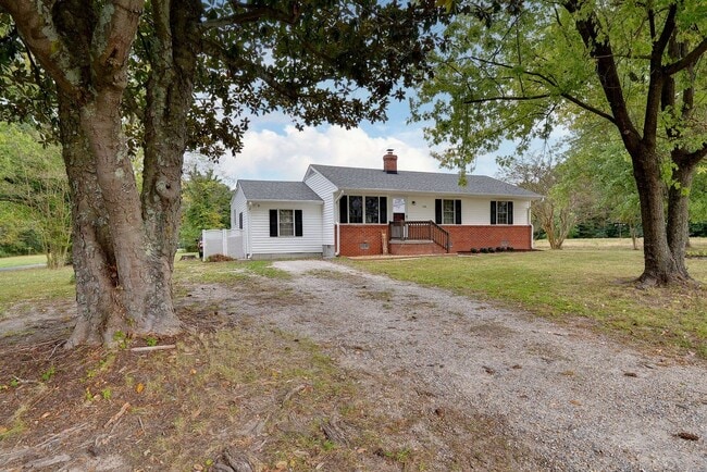 Foto del edificio - 126 Skimino Road, Williamsburg, VA 23188