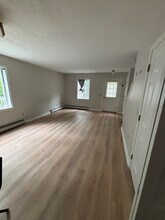 Building Photo - 203 S Main St