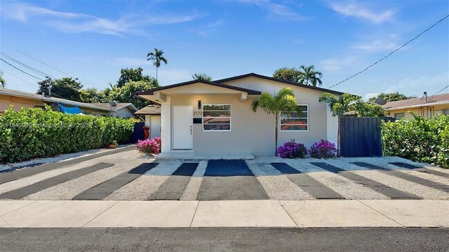 Building Photo - 3170 SW 25th Ter